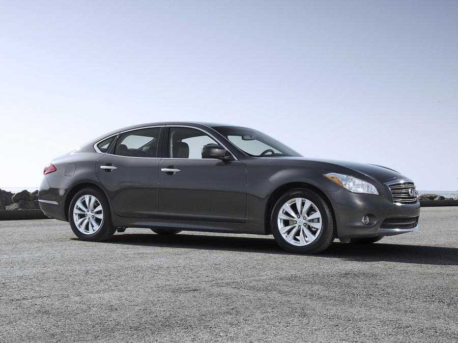  Infiniti M56 2010 года  (фото 4 из 34)